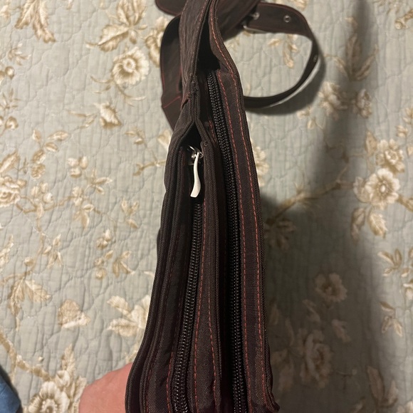 Baggallini Brown Crossbody Bag with Adjustable Strap and Sturdy Fabric - Picture 4 of 6